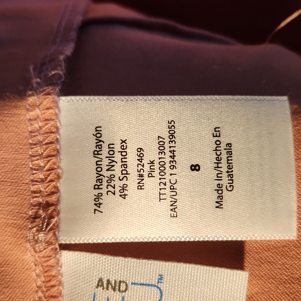 Pink slacks - Picture 4 of 5